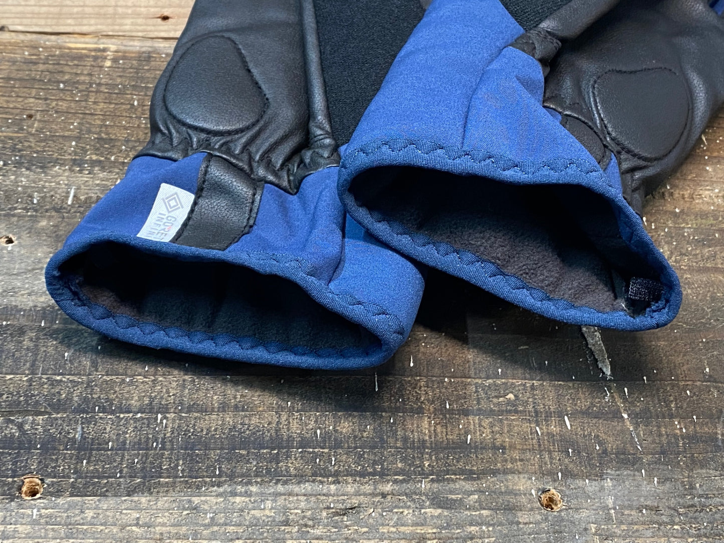 IP117 モンベル mont-bell 長指 グローブ 紺 黒 M 裏起毛 GORE-TEX INFINIUM