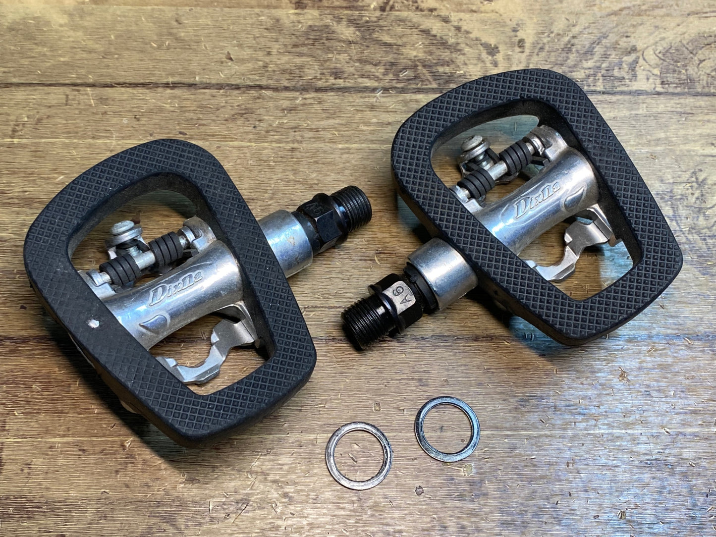 IZ040 ディズナ DIXNA FPラバークリップレスペダル ビンディングペダル