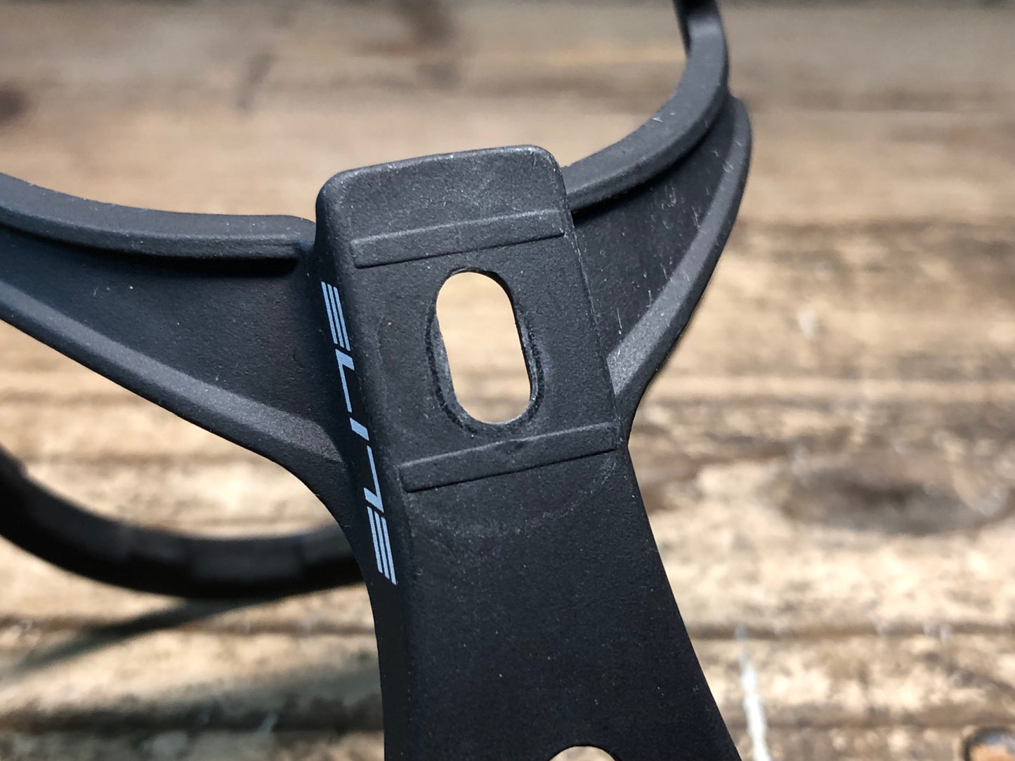 JA067 エリート ELITE LEGGERO CARBON ボトルケージ 2個セット