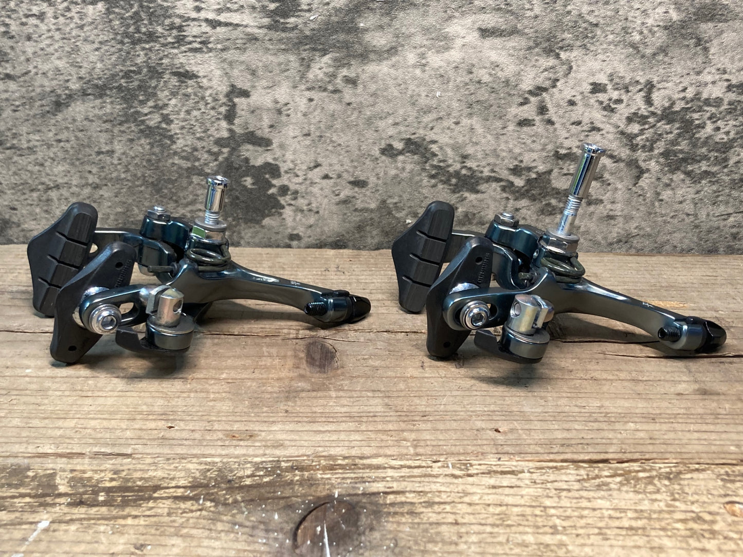 IL916 シマノ SHIMANO ティアグラ Tiagra BR-4700 キャリパーブレーキ セット