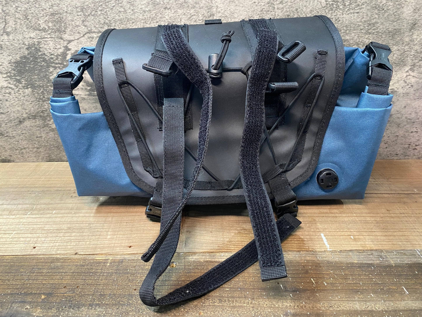 IM461 ドイター deuter カベゾン CABEZON HD14 フロントバッグ ※スレ傷