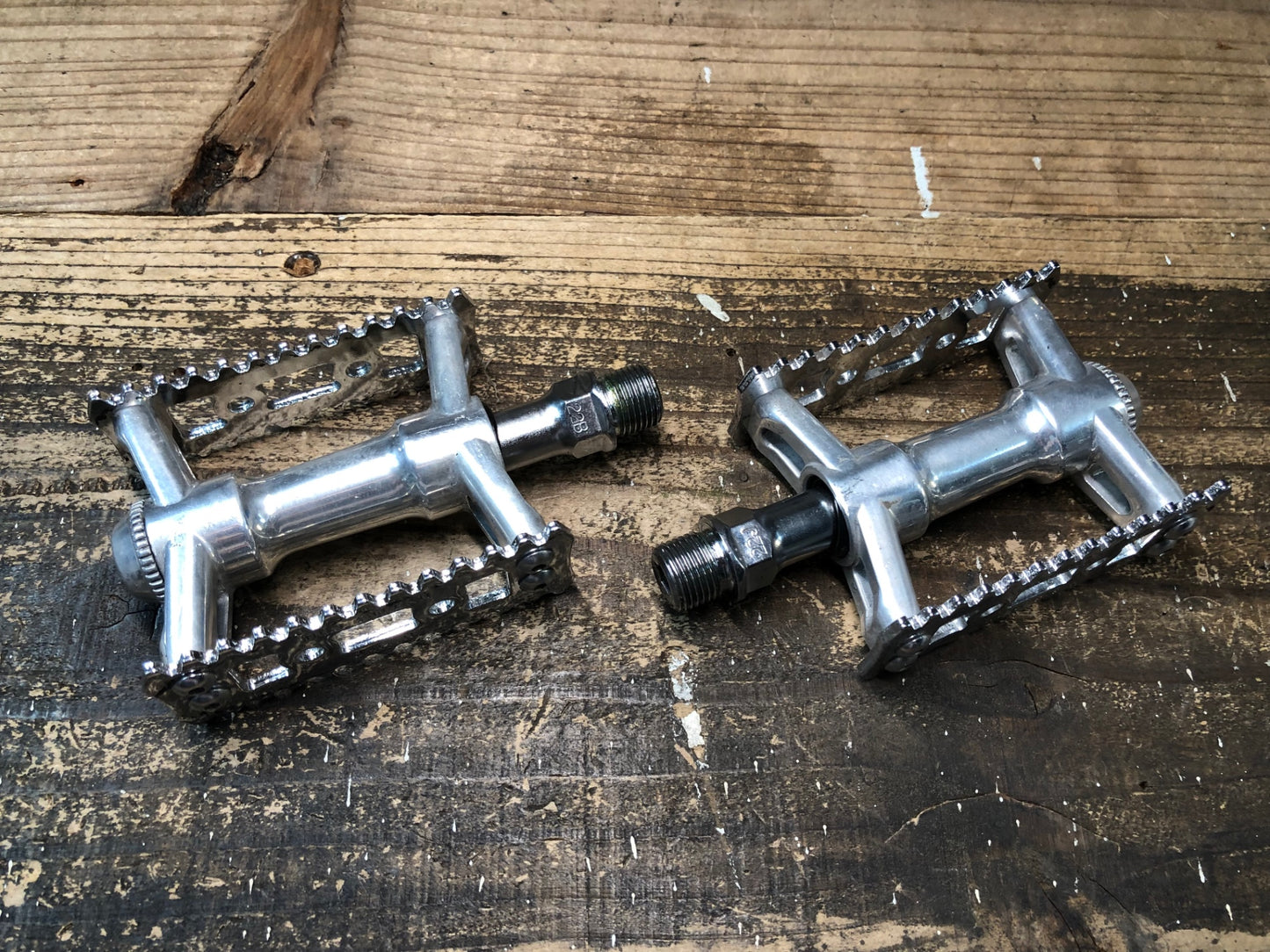 JB613 三ヶ島 MKS シルバン Sylvan Stream Next フラットペダル シルバー