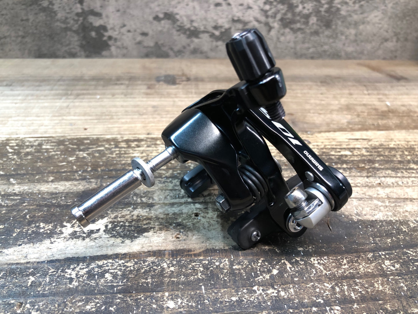 IX267 シマノ SHIMANO 105 BR-R7000 キャリパーブレーキ 黒 フロントのみ