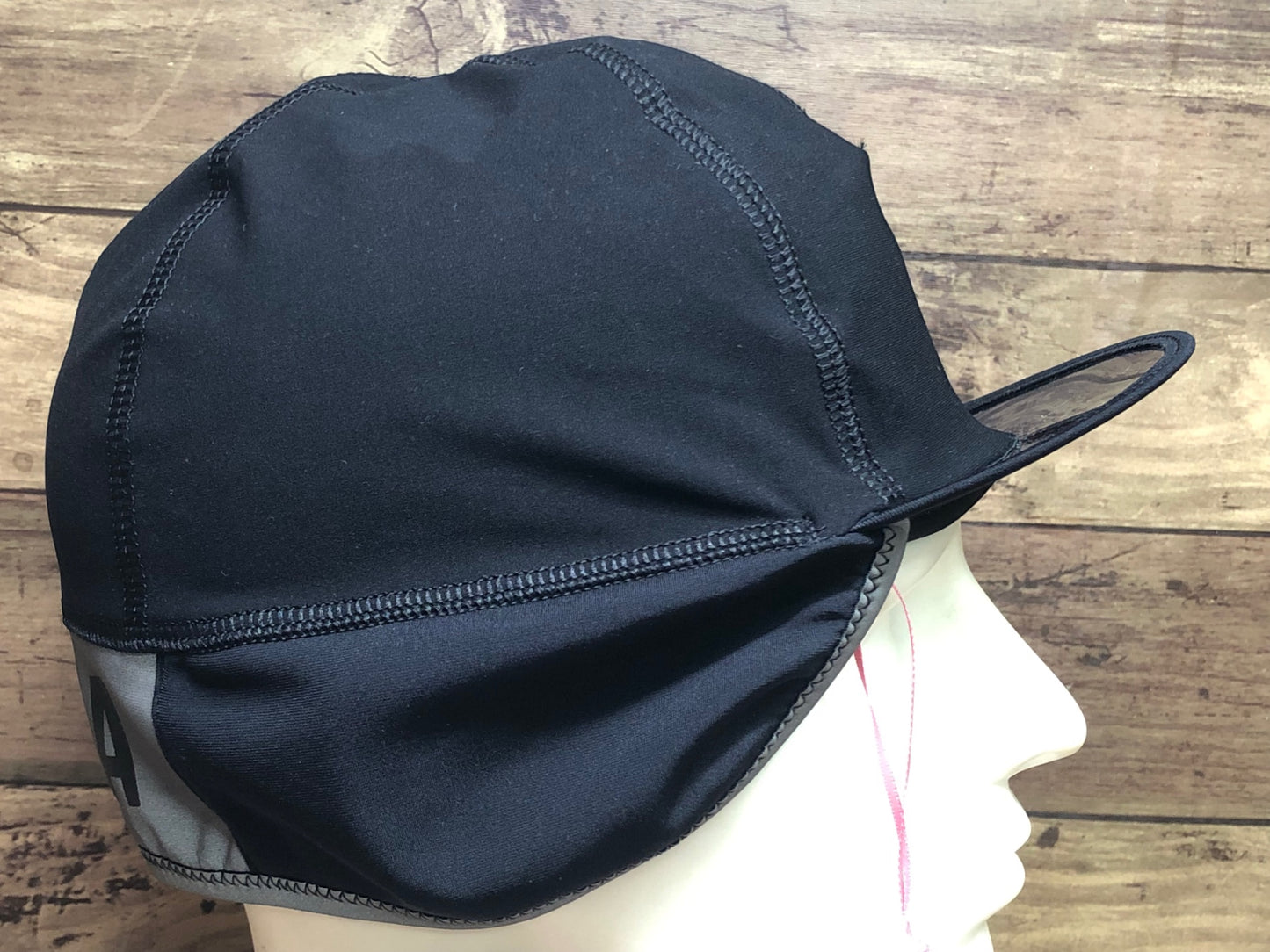 II406 ラファ Rapha PRO TEAM SHADOW HAT サイクルキャップ 黒 ワンサイズ 裏起毛 未使用