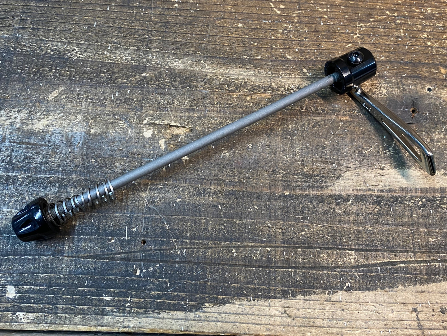 IU879 ロヴァール ROVAL クイック リア