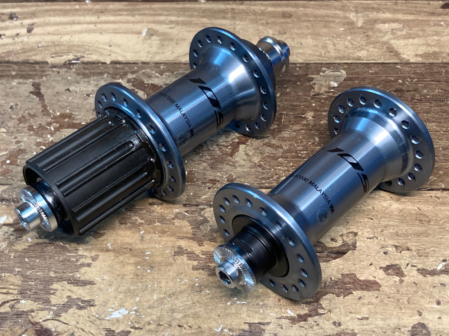 IJ977 シマノ SHIMANO 105 HB-R7000 FH-R7000 ハブセット 11S 36/36H