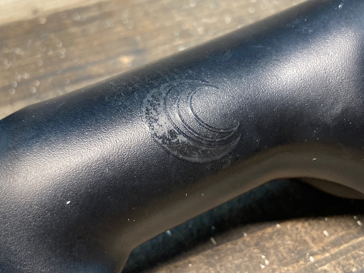 IN893 ワンバイエス One by ESU スージーステム 黒 90mm Φ31.8 OS