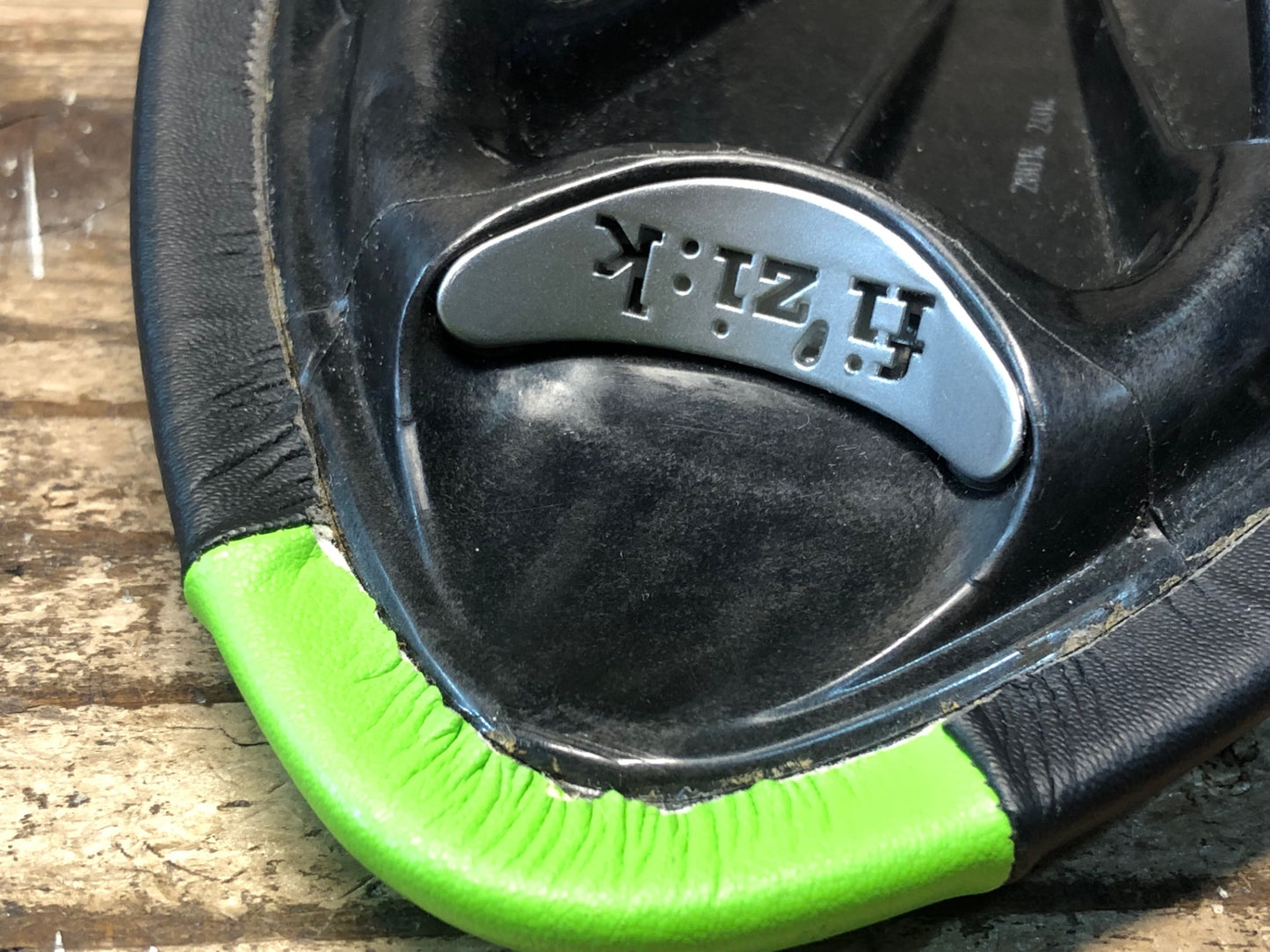 JD037 フィジーク fizik アリオネ ARIONE CX サドル MANGANESEレール 実測130mm