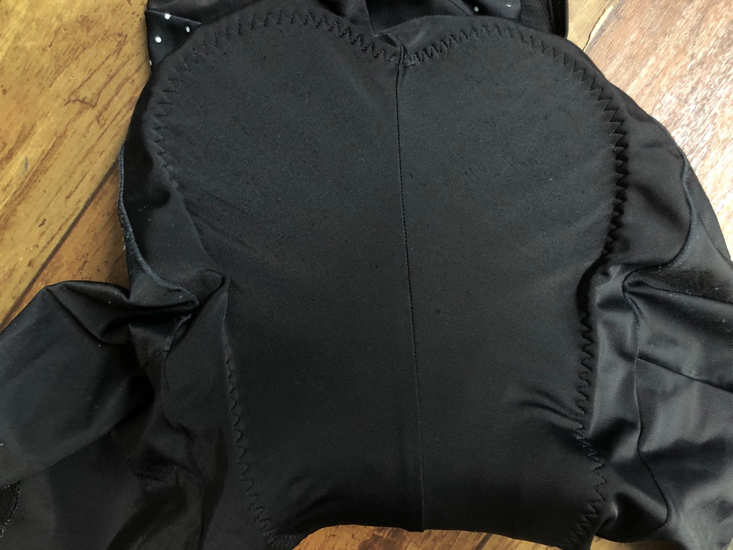 IZ895 シャポー CHAPEAU! ビブショーツ 黒 S ※パッド擦れ