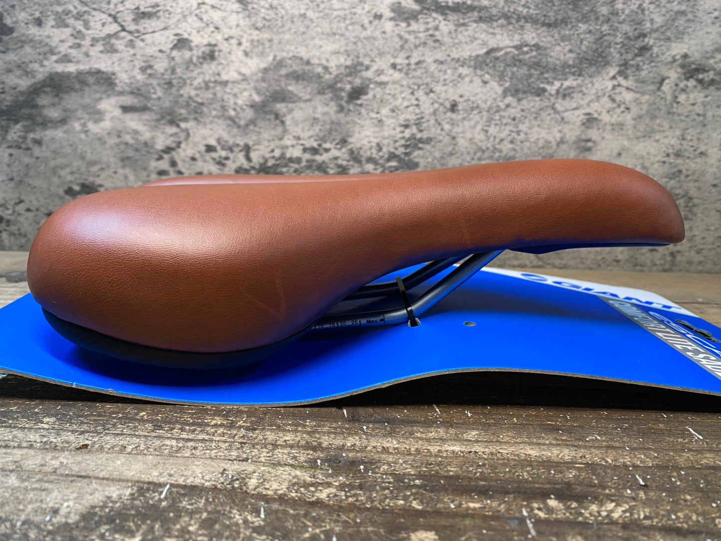 IV998 ジャイアント GIANT COMFORT LITE SADDLE サドル ブラウン クロモリレール