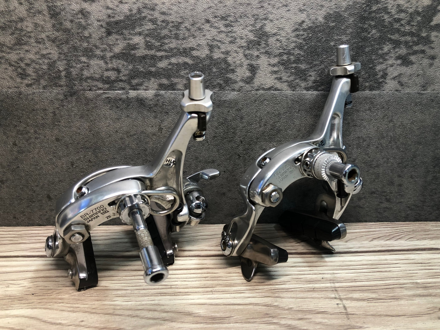 IU016 シマノ Shimano デュラエース DURA-ACE BR-7700 キャリパーブレーキ 前後セット