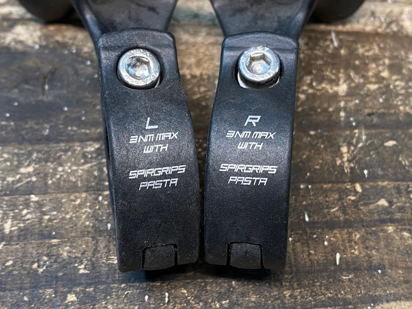 IX264 スピアグリップスプラス SPIRGRIPS+ MTBモデル コンポジット バーグリップ Φ22.2