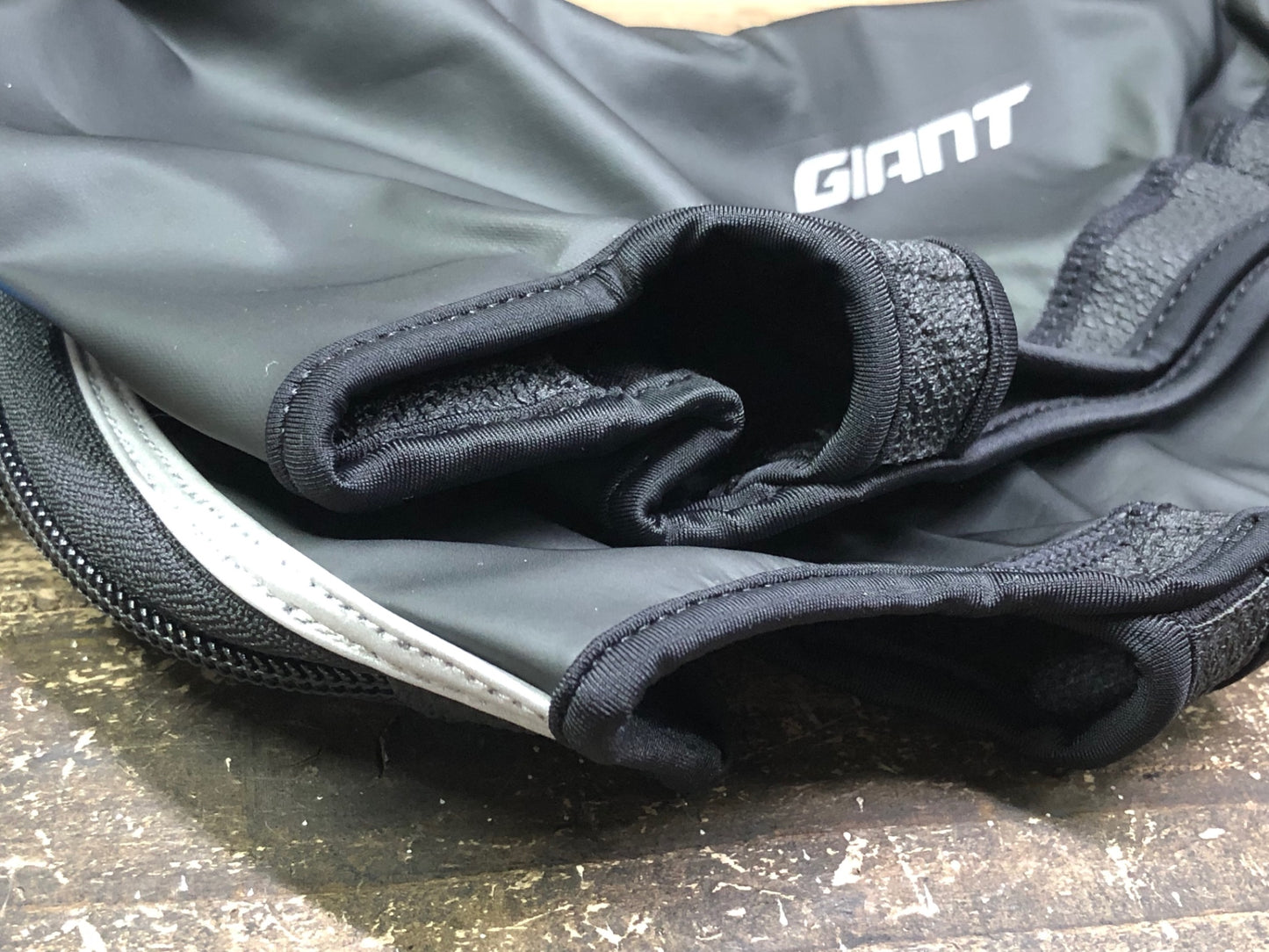 IV926 ジャイアント GIANT シューズカバー 黒 L 裏起毛