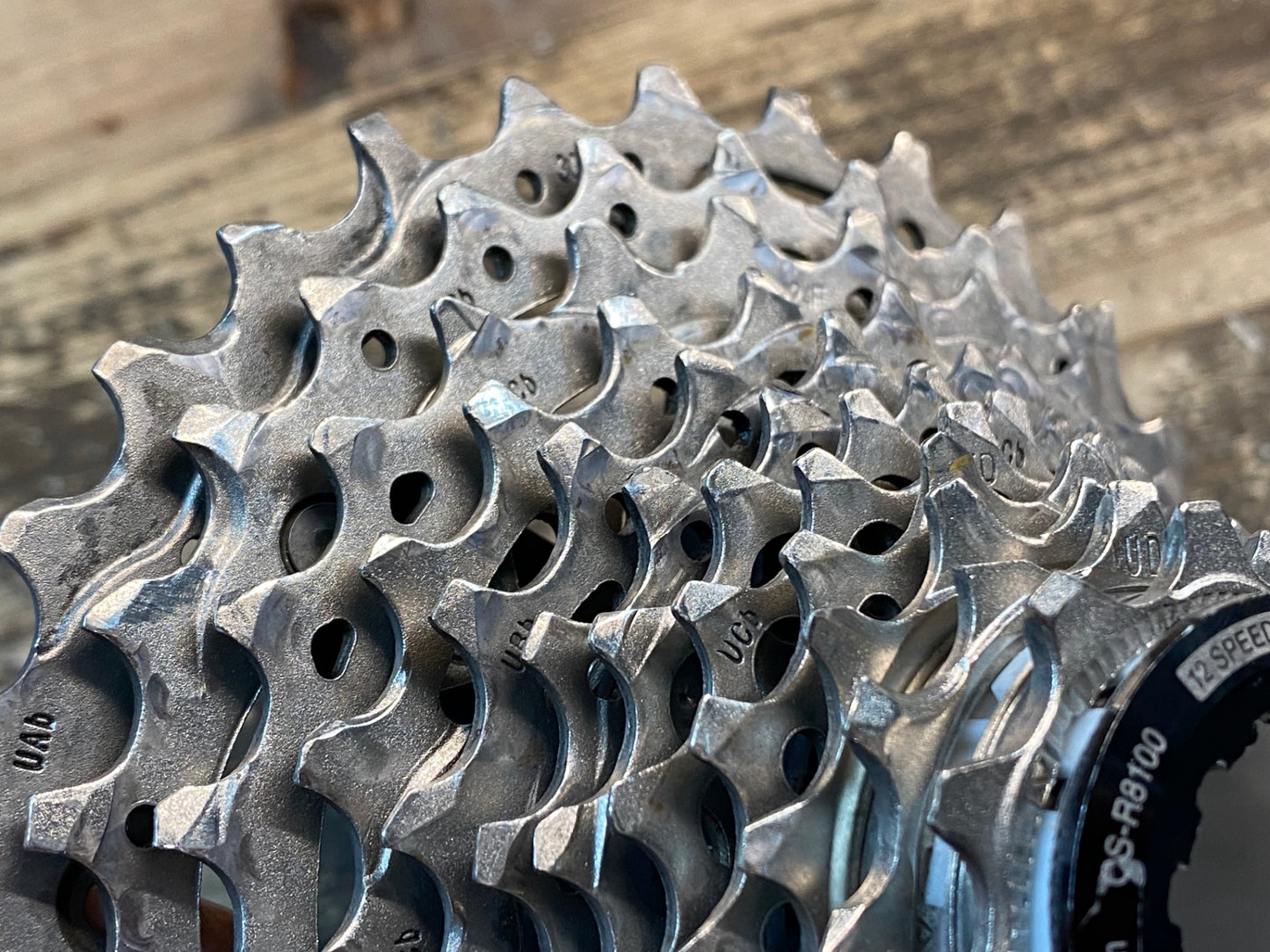 IS575 シマノ Shimano アルテグラ ULTEGRA CS-R8100 スプロケット 11-30T 12s