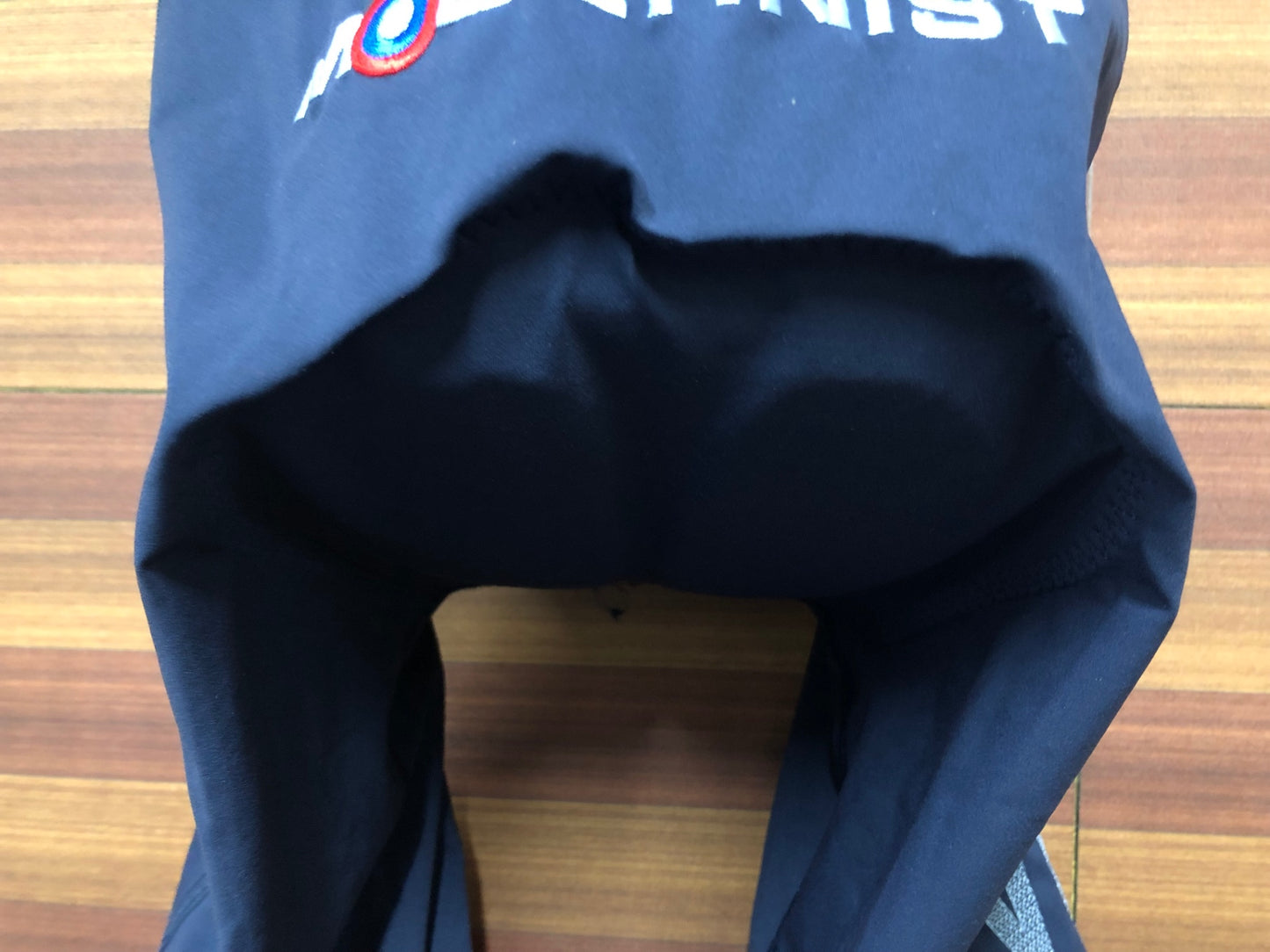 IO532 ヴェロビチ velobici MODERNIST BIB SHORTS ビブショーツ 紺 4