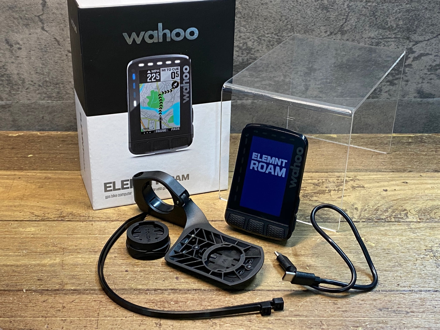 IX621 ワフー Wahoo エレメント ローム ELEMNT ROAM V2 WFCC6 サイクルコンピューター ※動作確認済