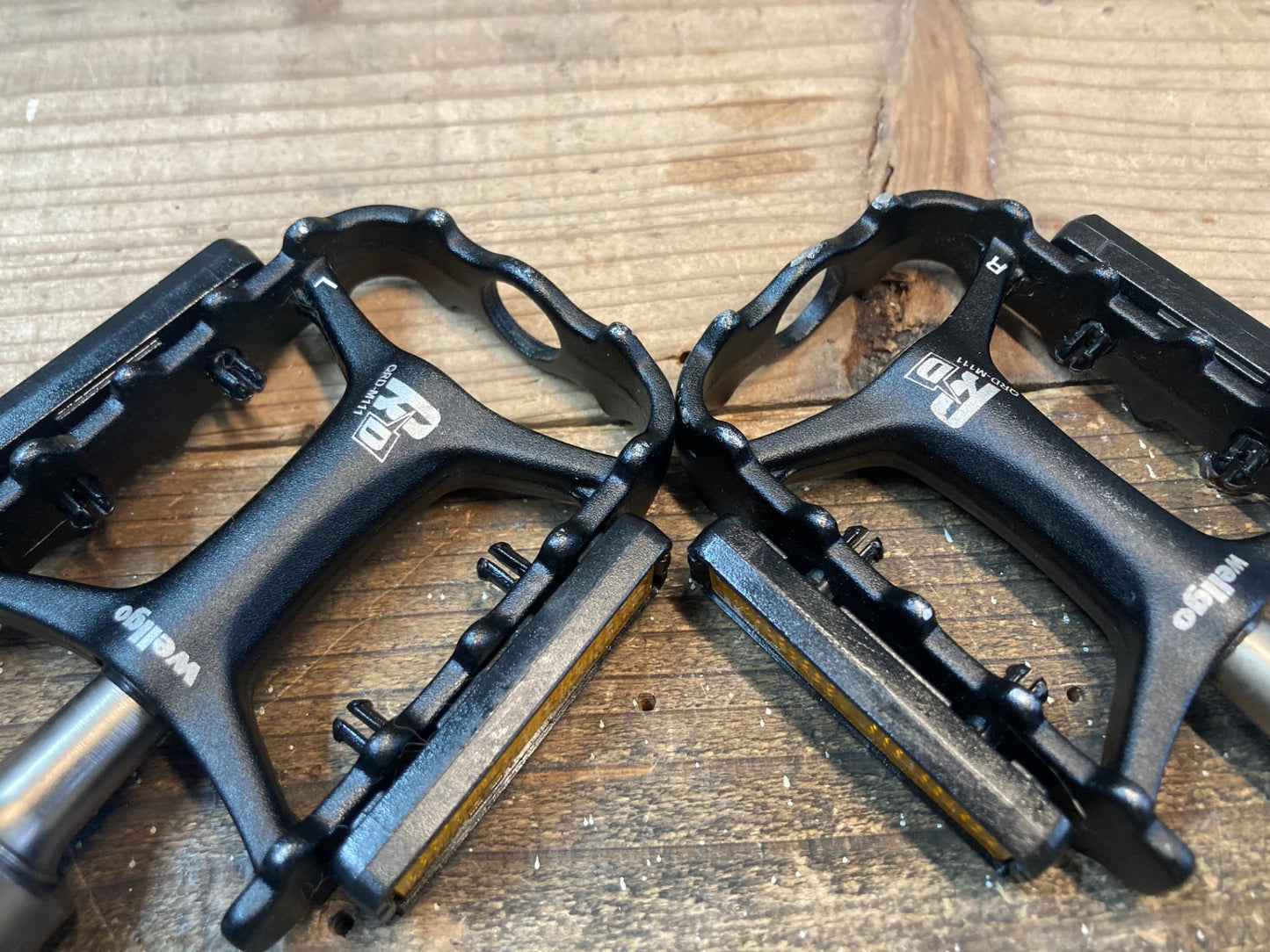 IM351 ウェルゴ wellgo QRD-M111 フラットペダル 黒 着脱式