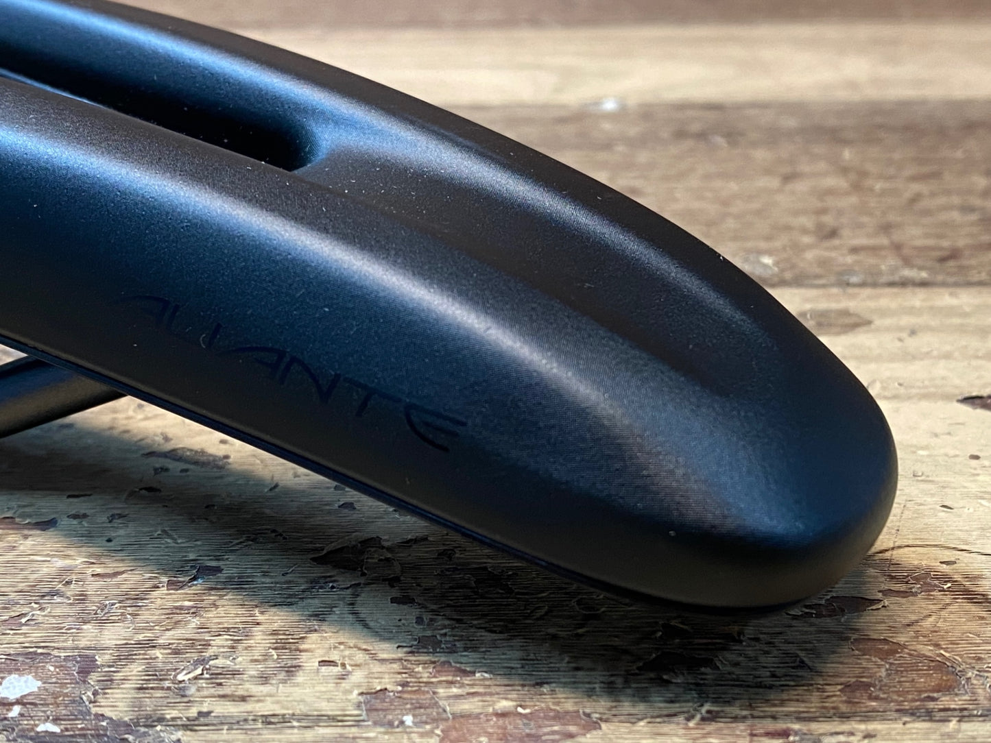 IM938 フィジーク Fizik TEMPO ALIANTE R3 サドル KIUMレール 145mm