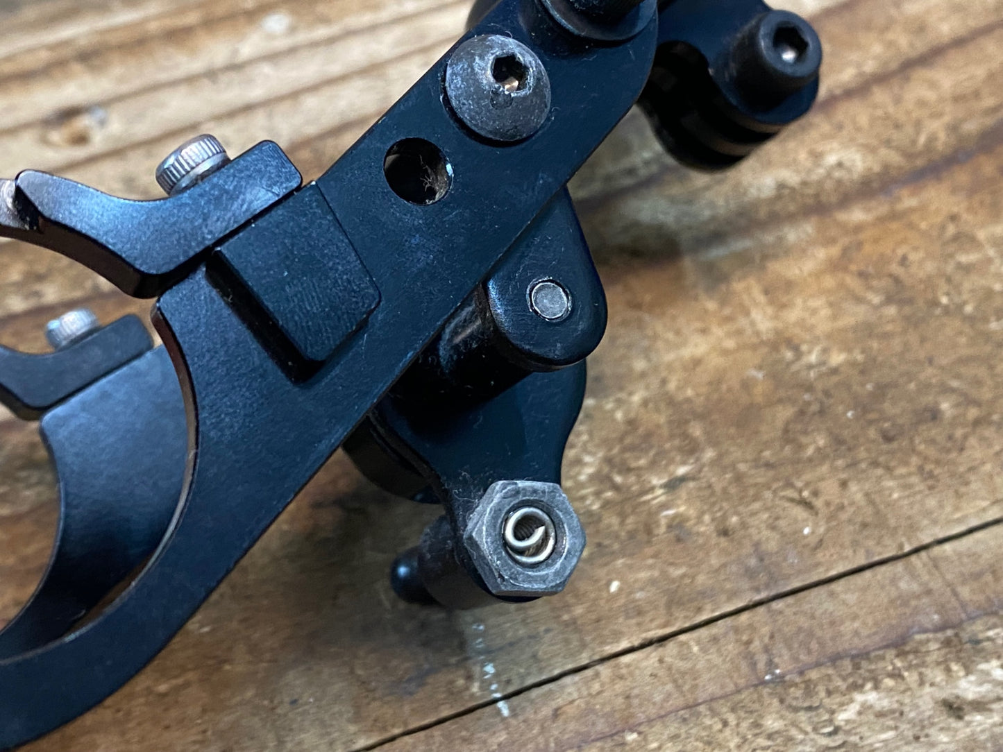 IO605 レックマウント Rec-Mounts Type19 両持 サイコンマウント ベル付属