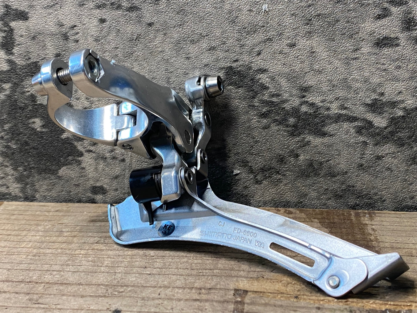 JA820 シマノ SHIMANO アルテグラ ULTEGRA FD-6600 フロントディレイラー 2S Φ31.8