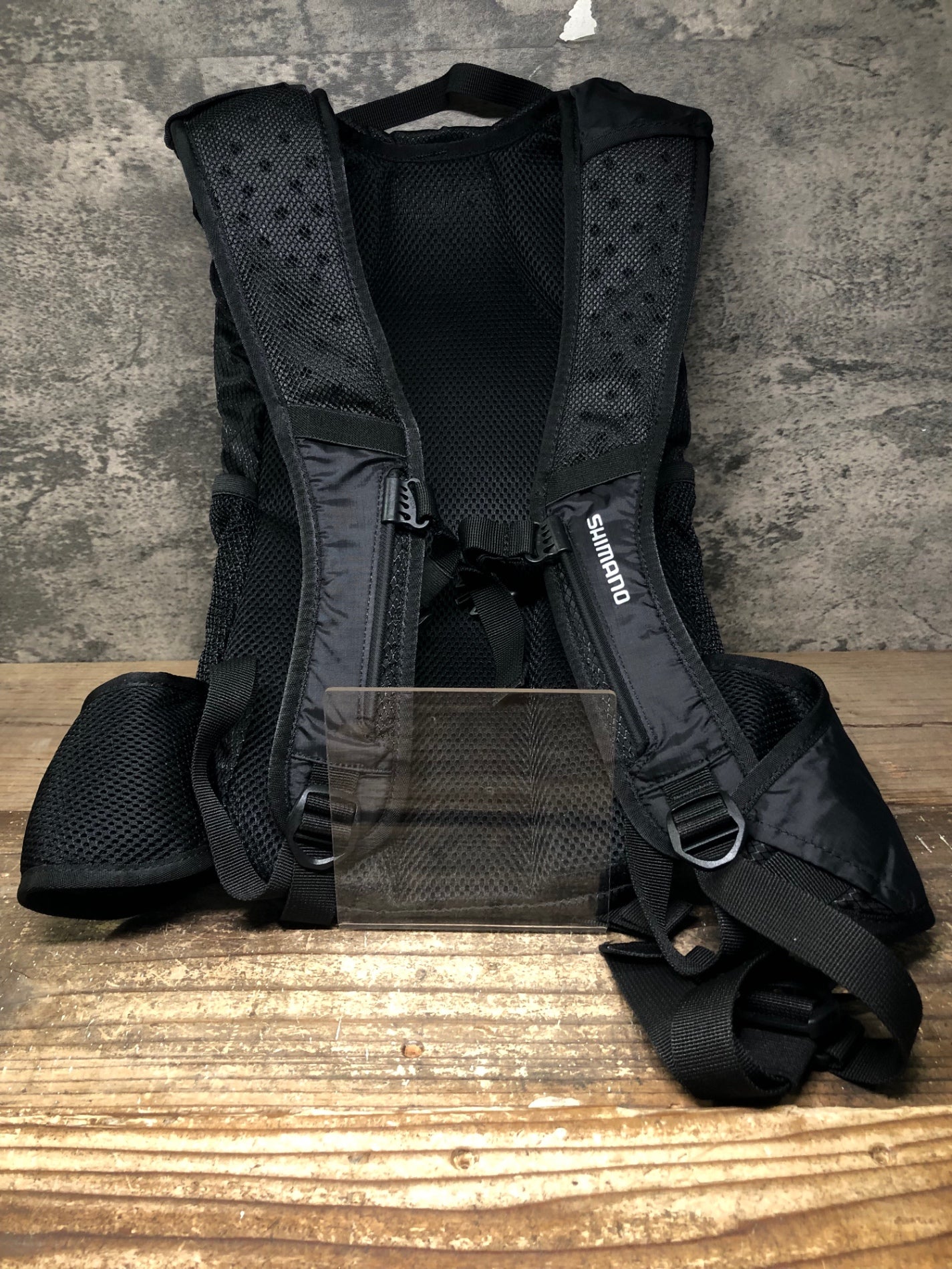 IW796 シマノ SHIMANO R12 リュック バックパック 黒