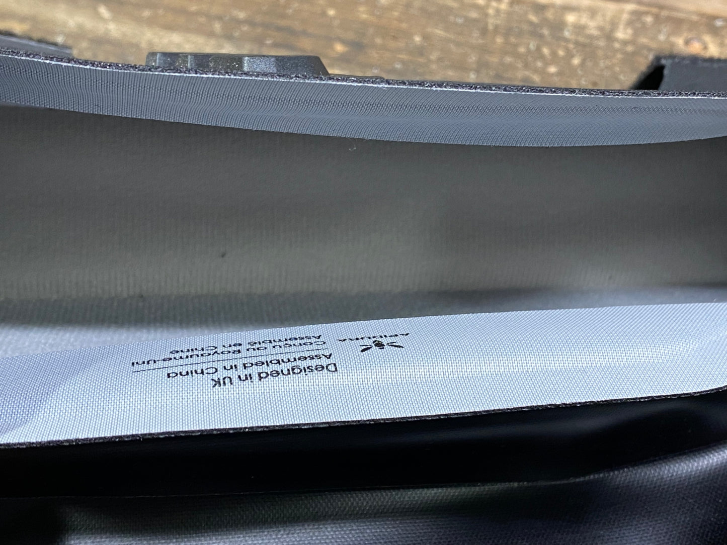 IS945 アピデュラ APIDURA レーシング・トップチューブパック