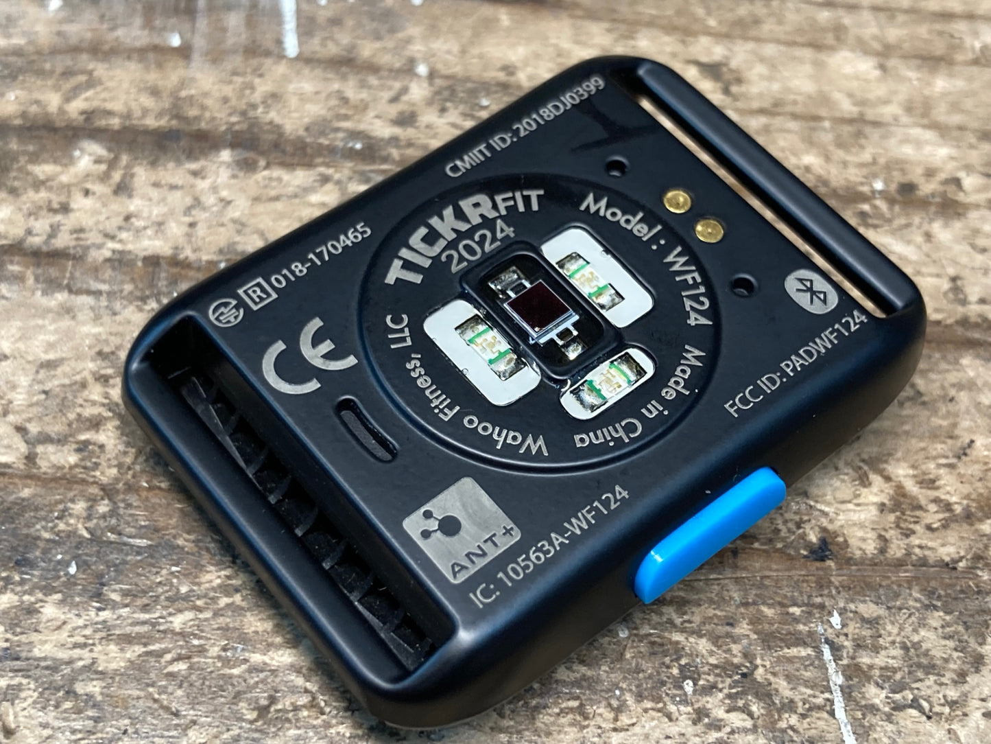 IM032 ワフー WAHOO TICKR FIT 2024 ハートレートセンサー