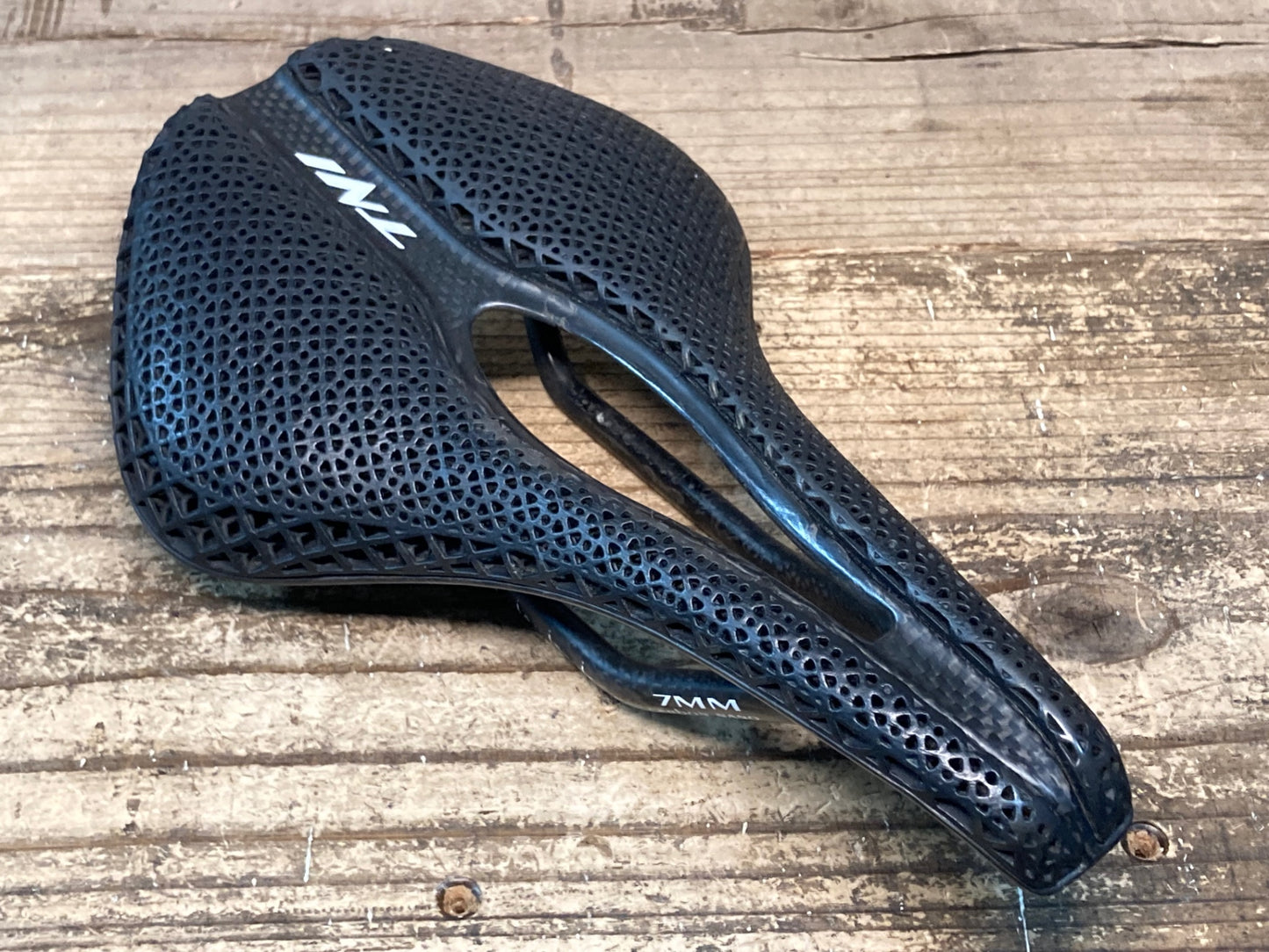 IZ279 TNi 3D printing Ⅱサドル 黒 カーボンレール 150mm ※座面破れあり