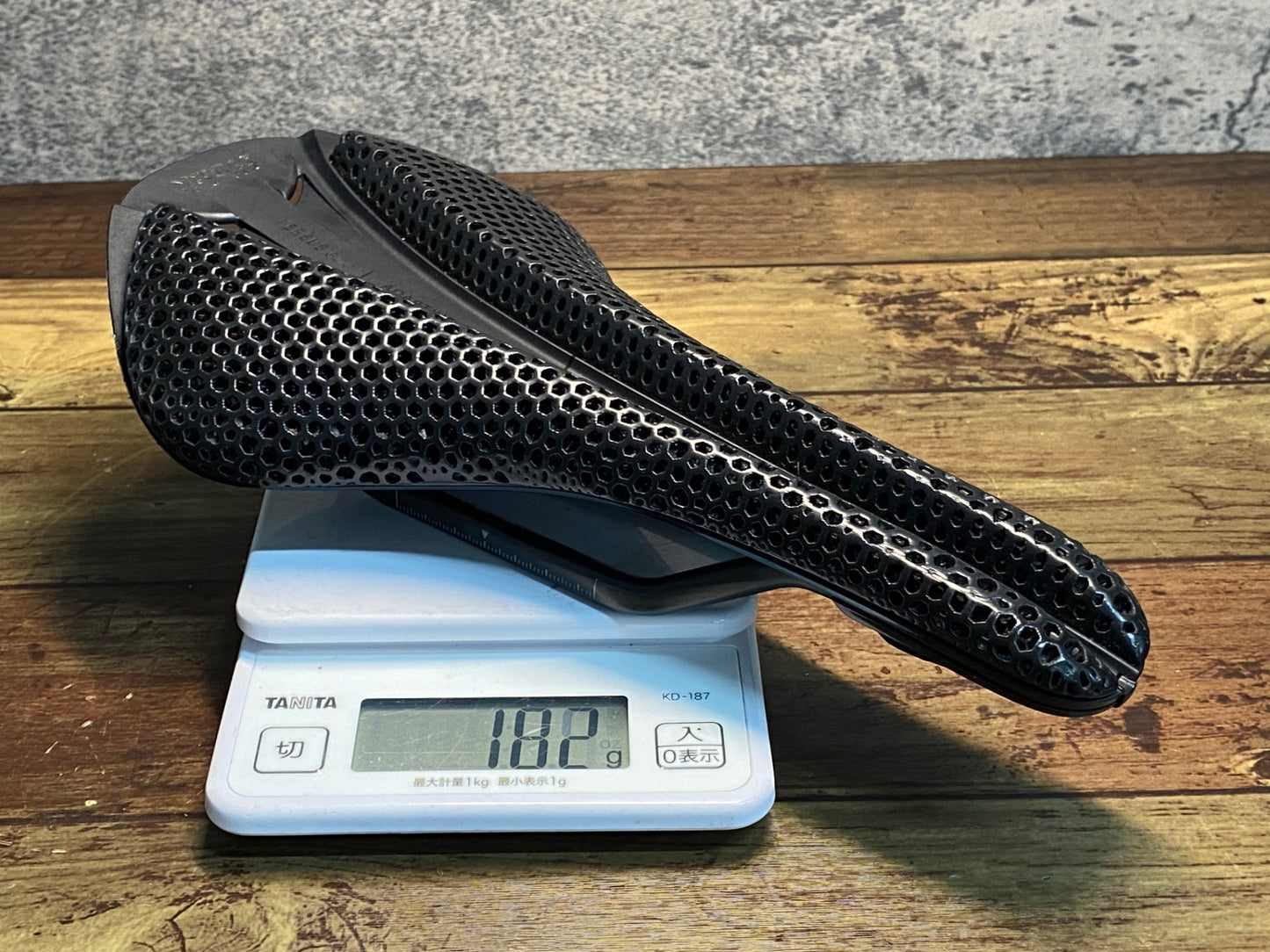 JA671 フィジーク fizikアンタレス ANTARES ADAPTIVE VERSUS EVO サドル カーボンレール 139mm