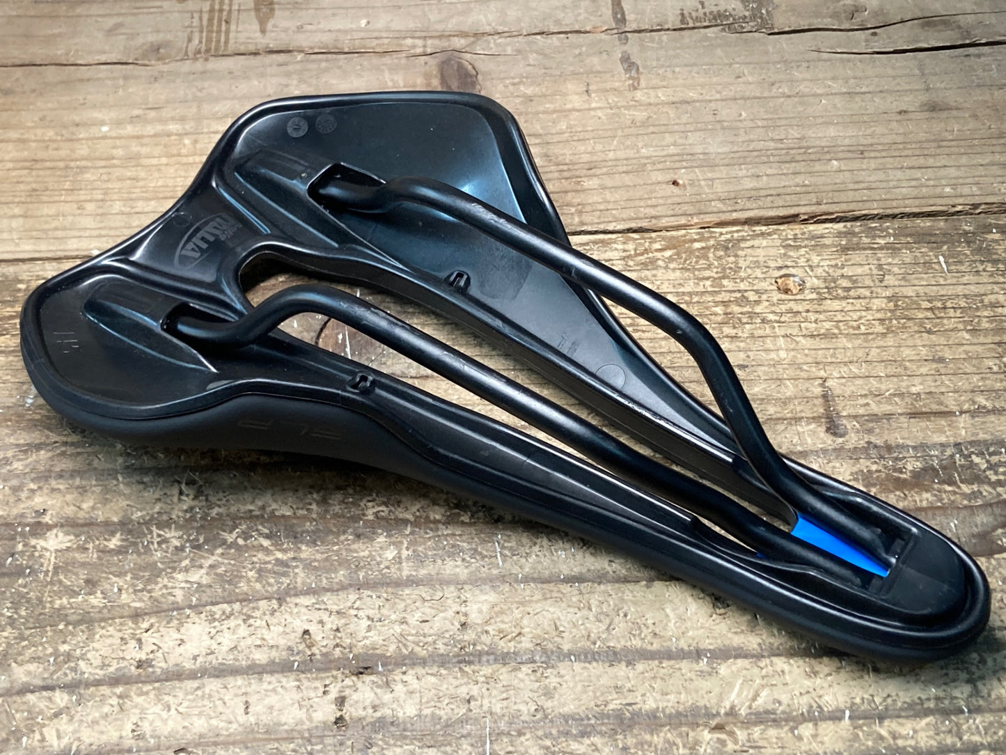 IZ340 セライタリア selle italia SLR サドル 145mm マンガネーゼレール 黒