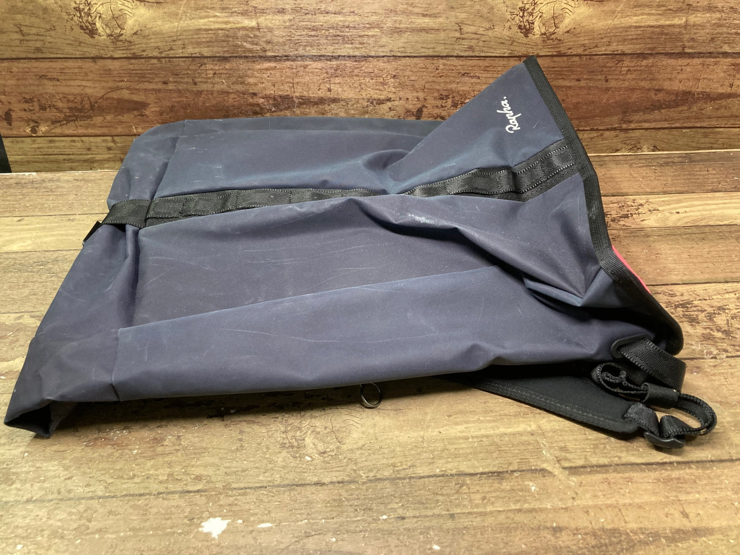 IJ406 ラファ Rapha ROLL TOP BACKPACK リュック バックパック グレー