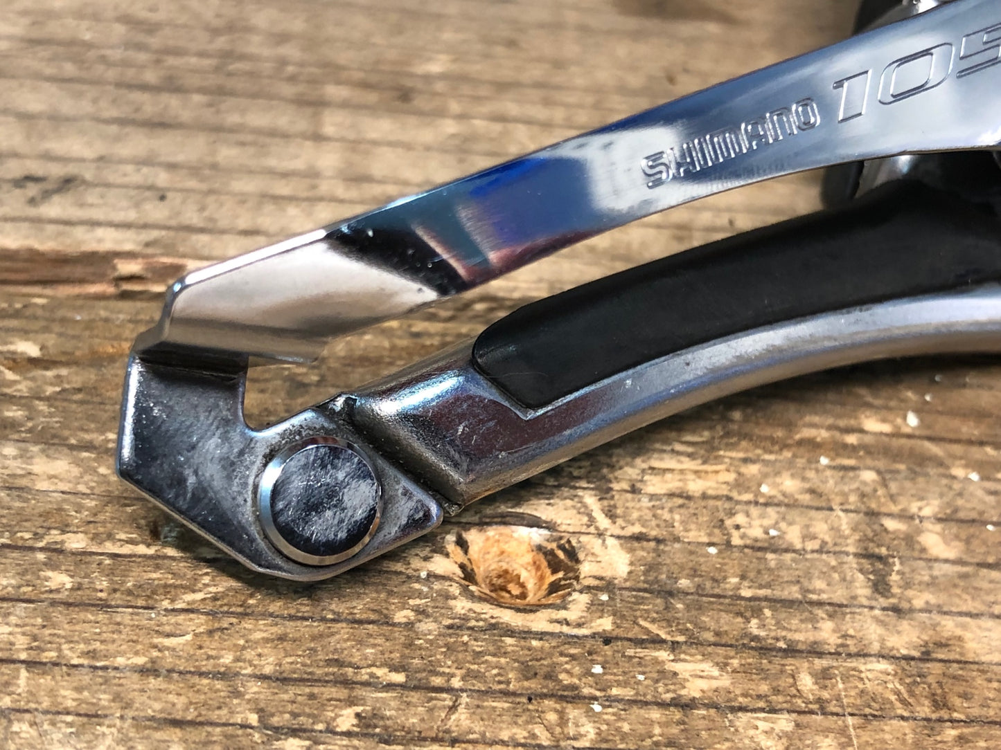 IT629 シマノ SHIMANO 105 FD-5800 フロントディレイラー 2S 直付け 黒