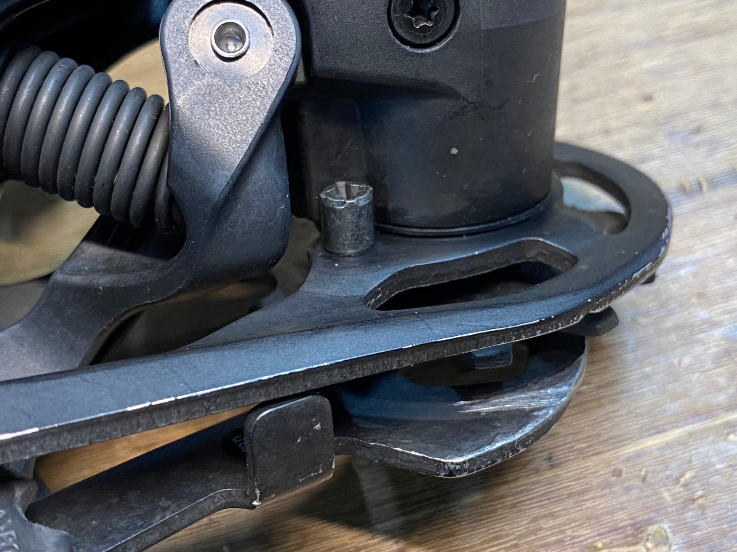 IU346 シマノ SHIMANO 105 RD-R7000 リアディレイラー 11S SS 黒