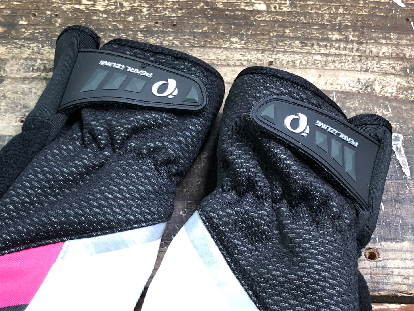 IT086 パールイズミ PEARL iZUMi 長指 グローブ 黒 ピンク M 裏起毛