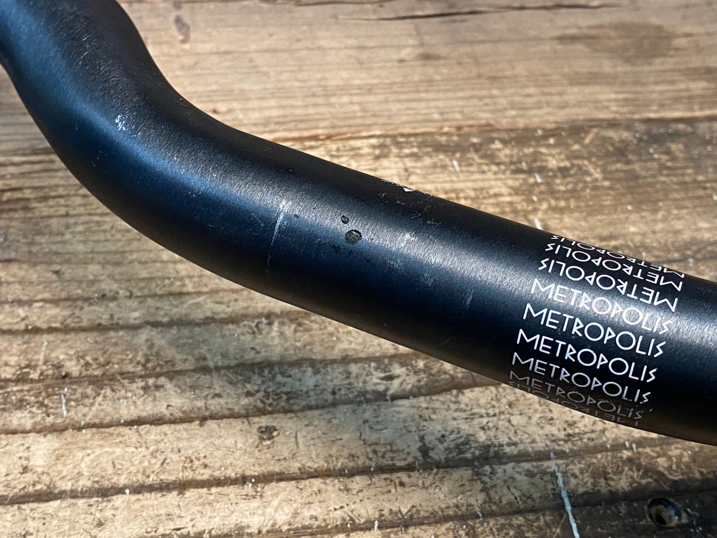 IP021 FSA Metropolis Handlebar ライザーバー Φ31.8 615mm