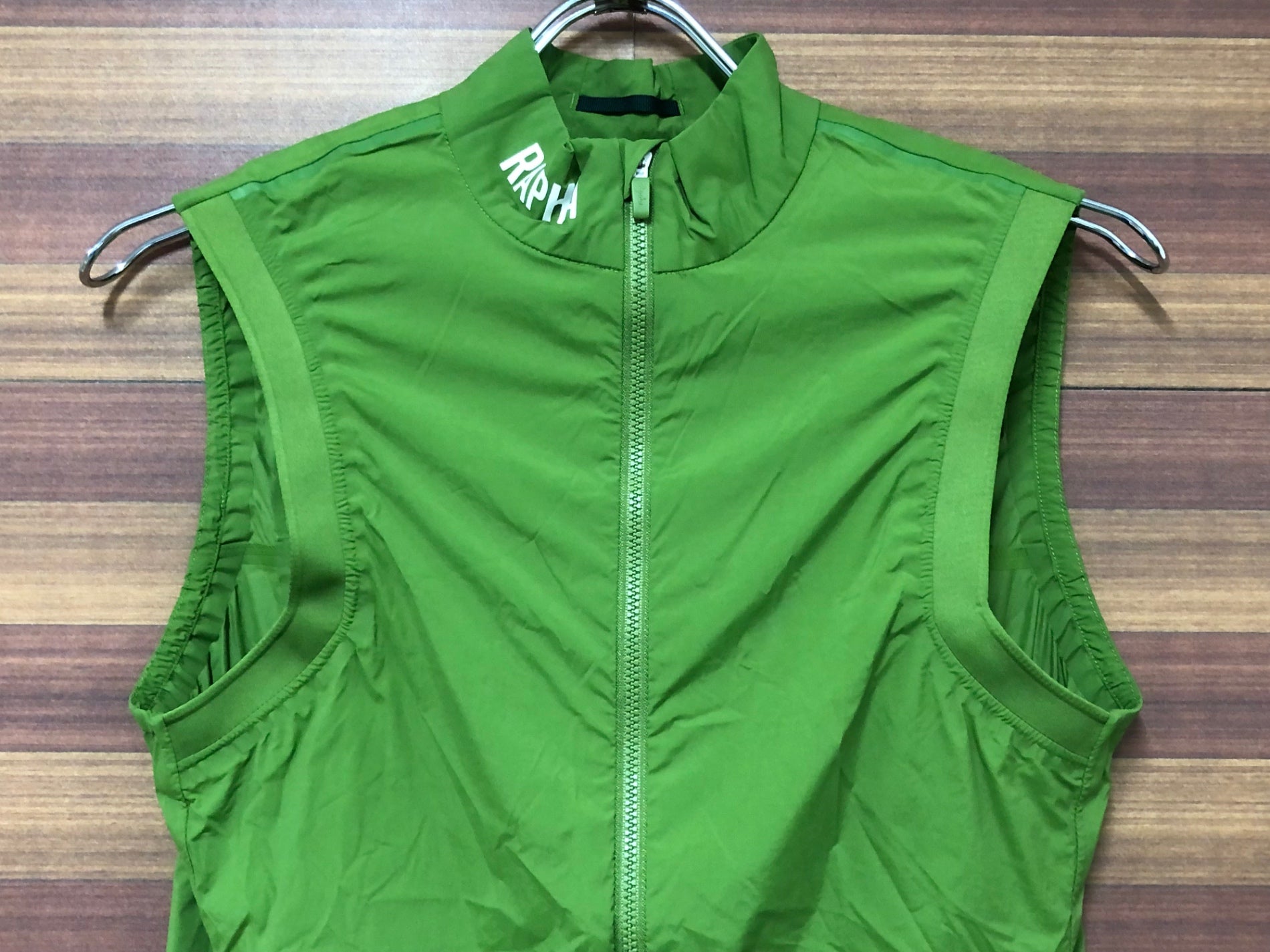 HY694 ラファ Rapha プロチームライトウェイトジレ PRO TEAM LIGHTWEIGHT GILET 緑 S