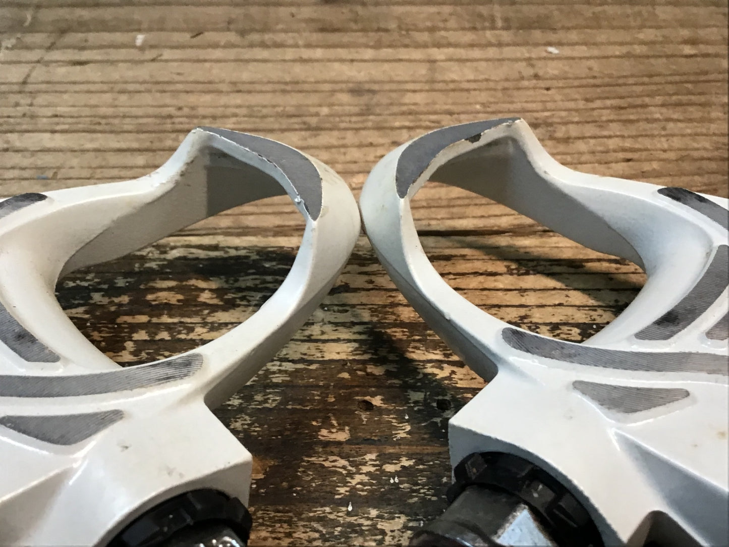 IU776 ルック LOOK PP396 COLNAGO ビンディングペダル 白 デルタクリート対応