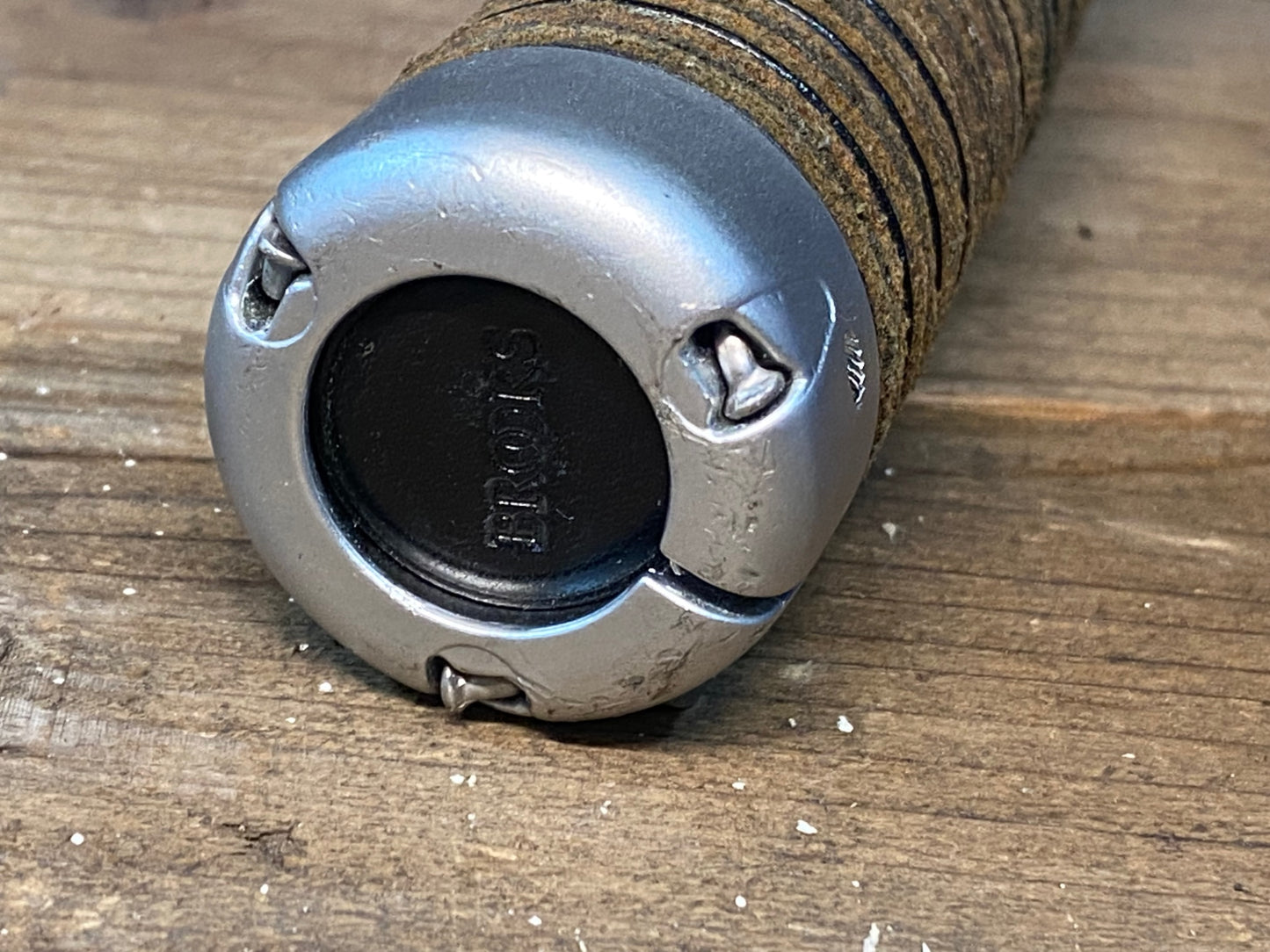 IO125 ブルックス BROOKS England Plump グリップ 茶