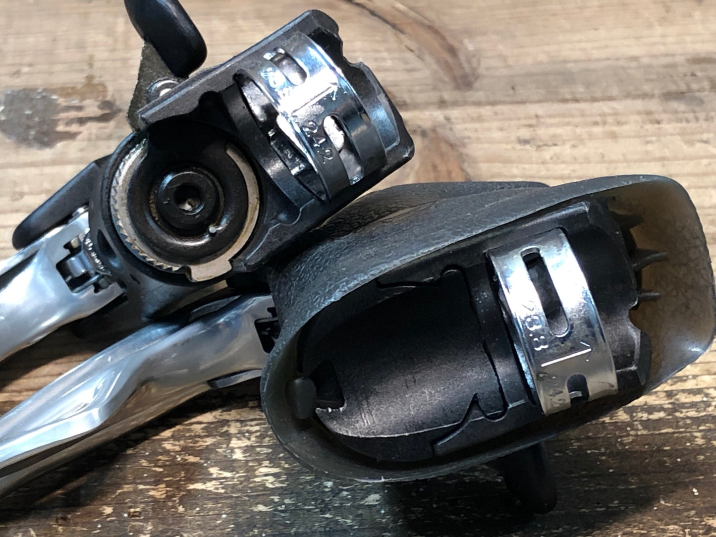 IQ792 カンパニョーロ Campagnolo レコード RECORD エルゴレバー エルゴパワー 2x8S ※右側ブラケットカバー欠品