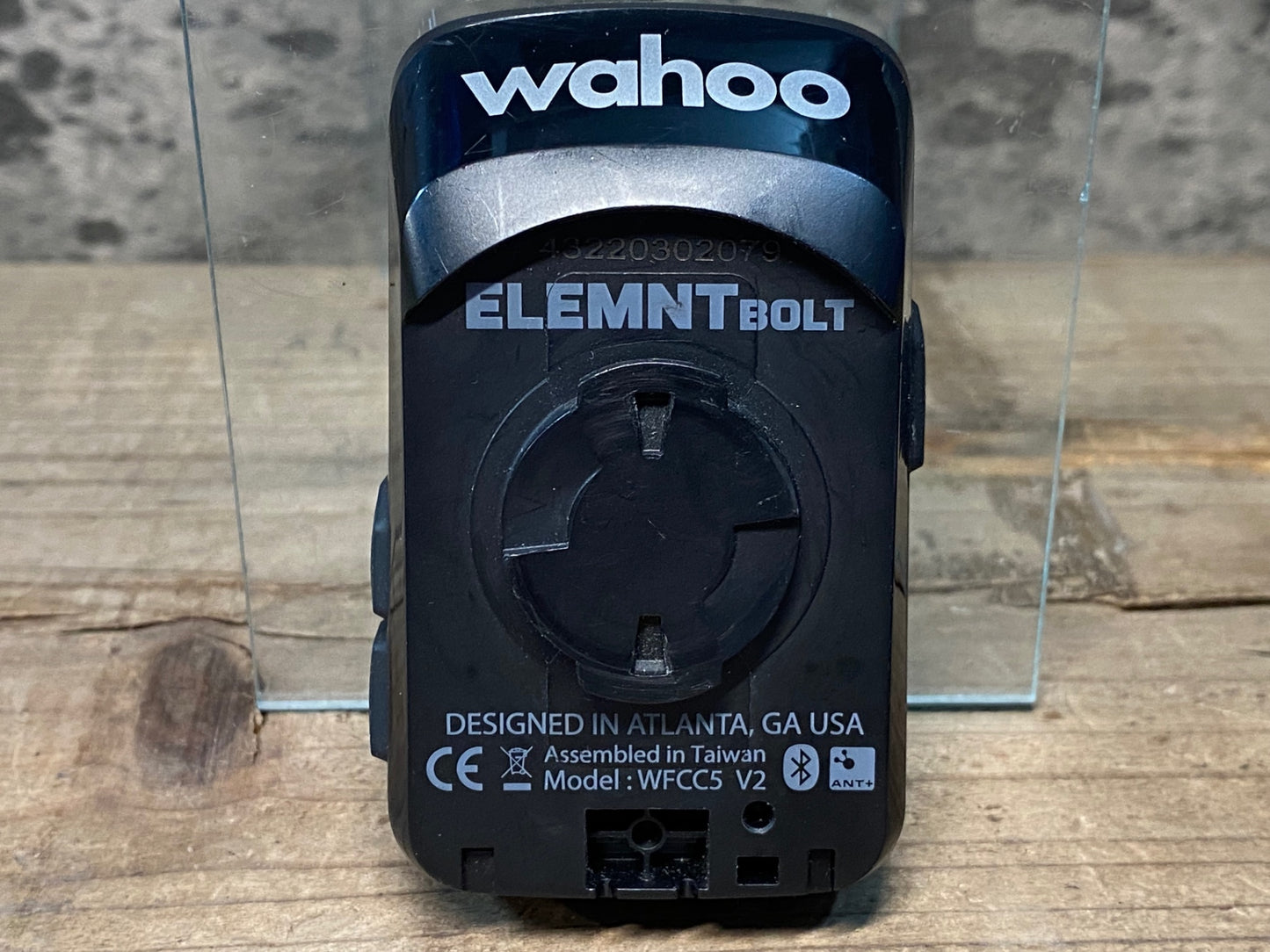 IY064 ワフー wahoo エレメント ELEMNT BOLT WFCC5 V2 サイクルコンピューター マウントセット 動作確認済 ※English