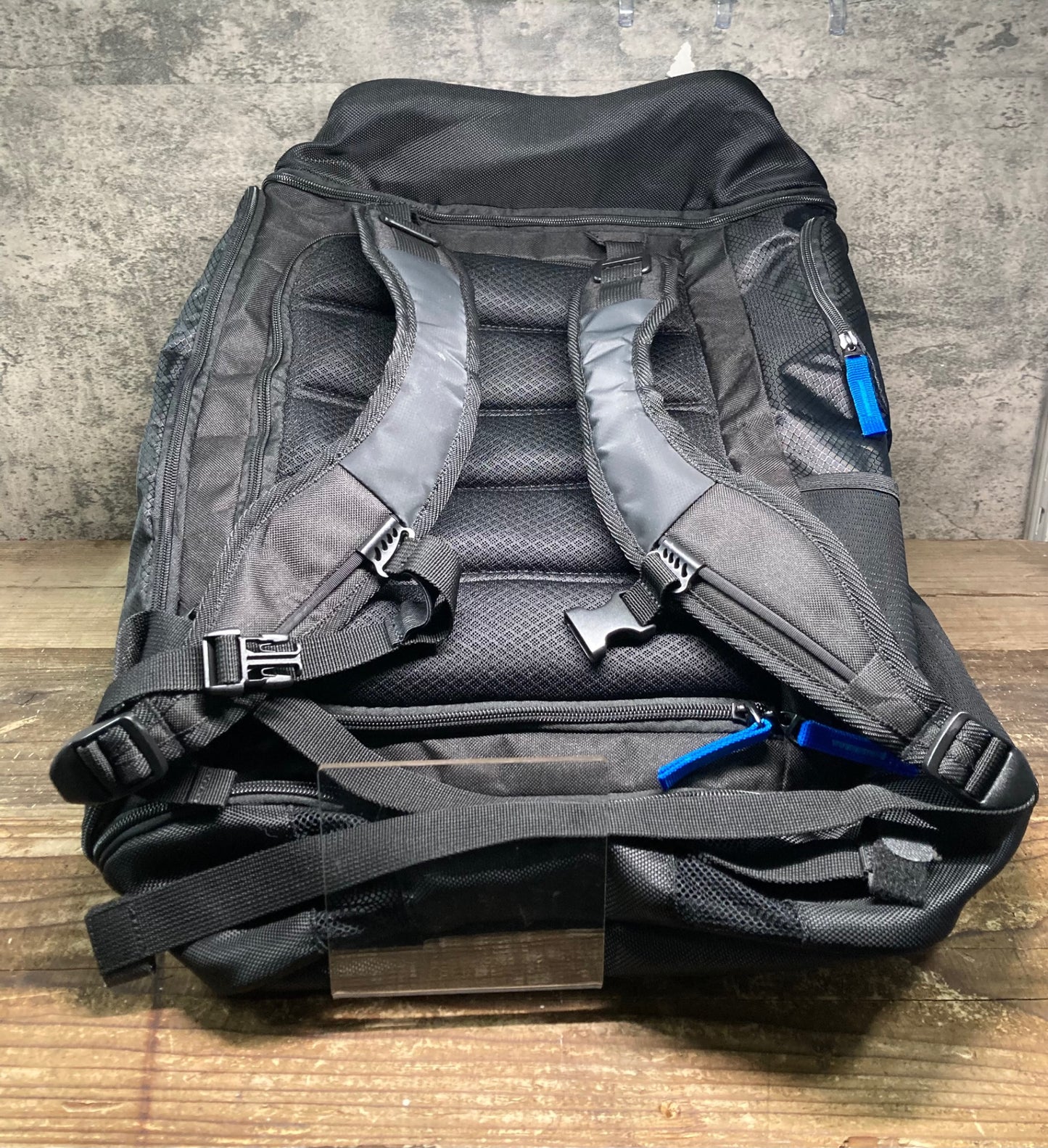 IR579 ジャイアント GIANT SHADOW GEAR BAG バックパック 黒