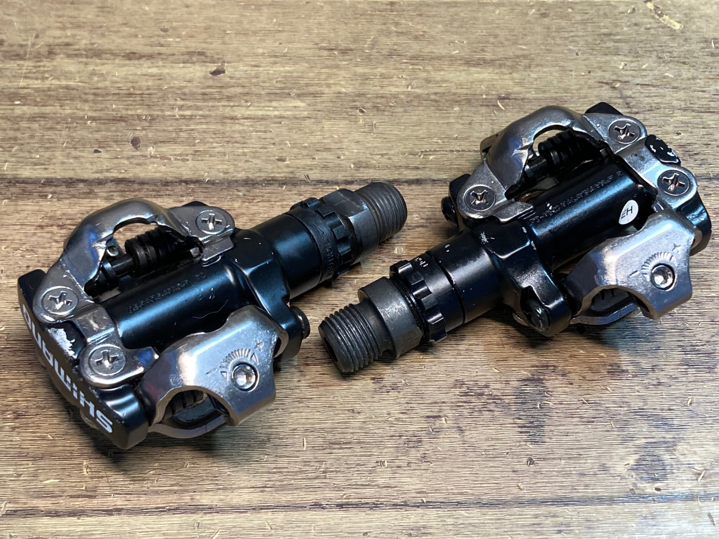 IL068 シマノ SHIMANO PD-M520 ビンディングペダル SPD