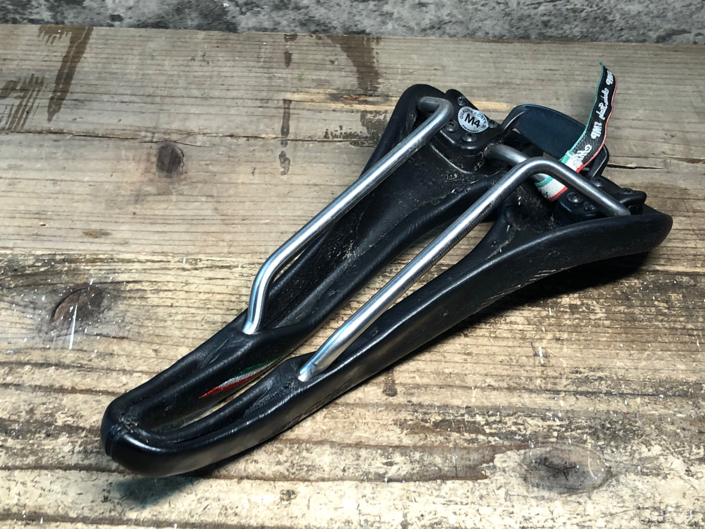 JA688 SELLE SMP BLASTER サドル 黒 AISI304レール 実測132mm