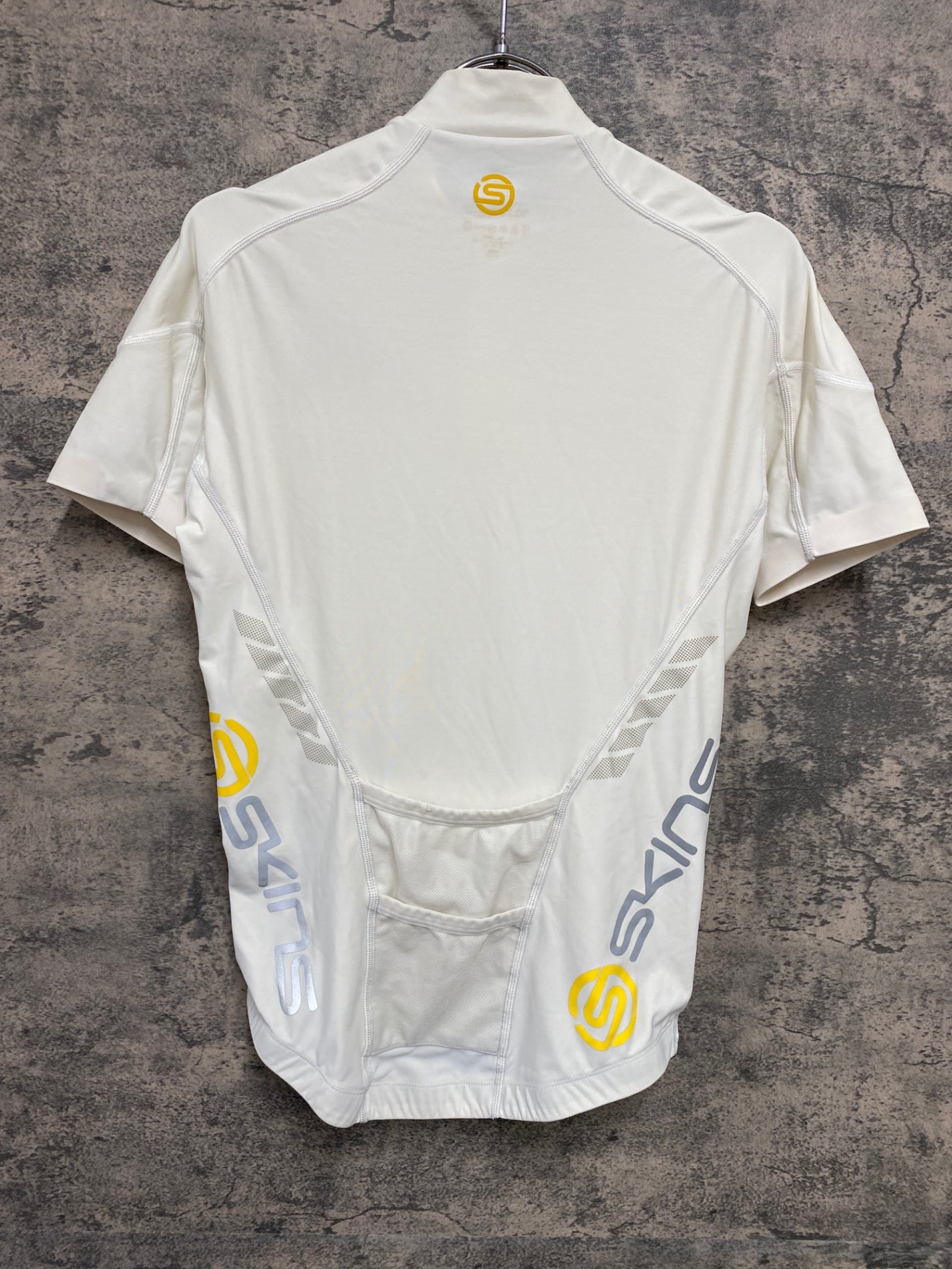 JB513 スキンズ SKINS 半袖 サイクルジャージ 白 M