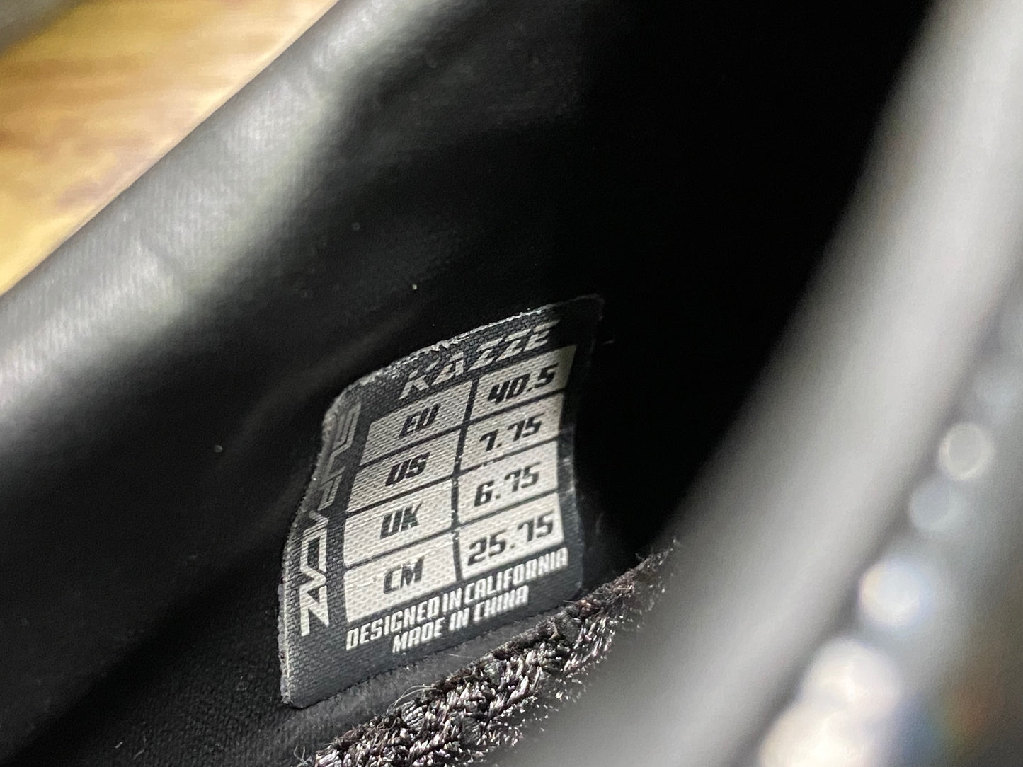 IY920 スパカズ SUPACAZ KAZZE ビンディングシューズ 黒 EU40.5 SPD-SL