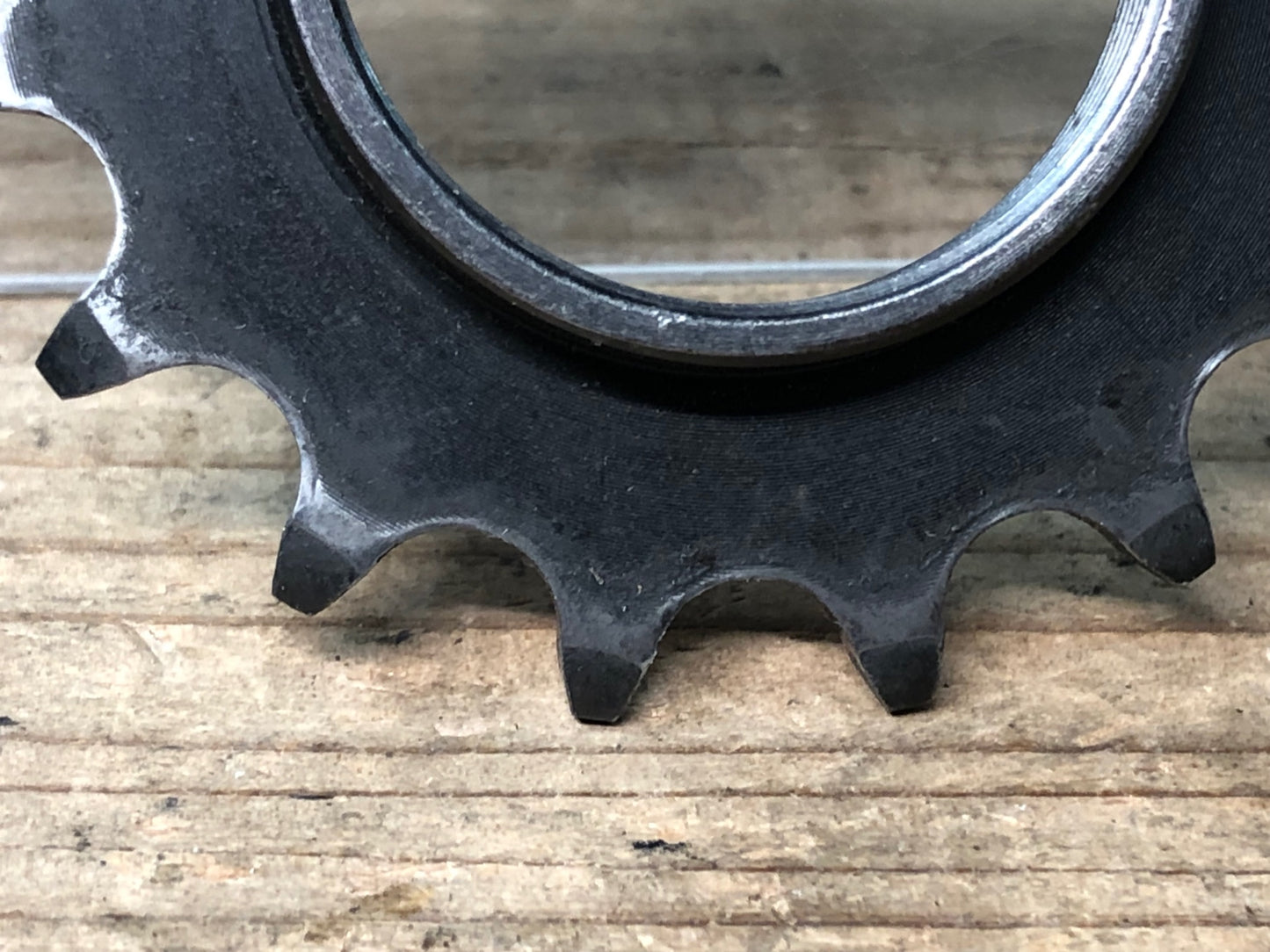 IU343 シマノ SHIMANO デュラエース DURA-ACE NJS シングル コグ トラック 16T