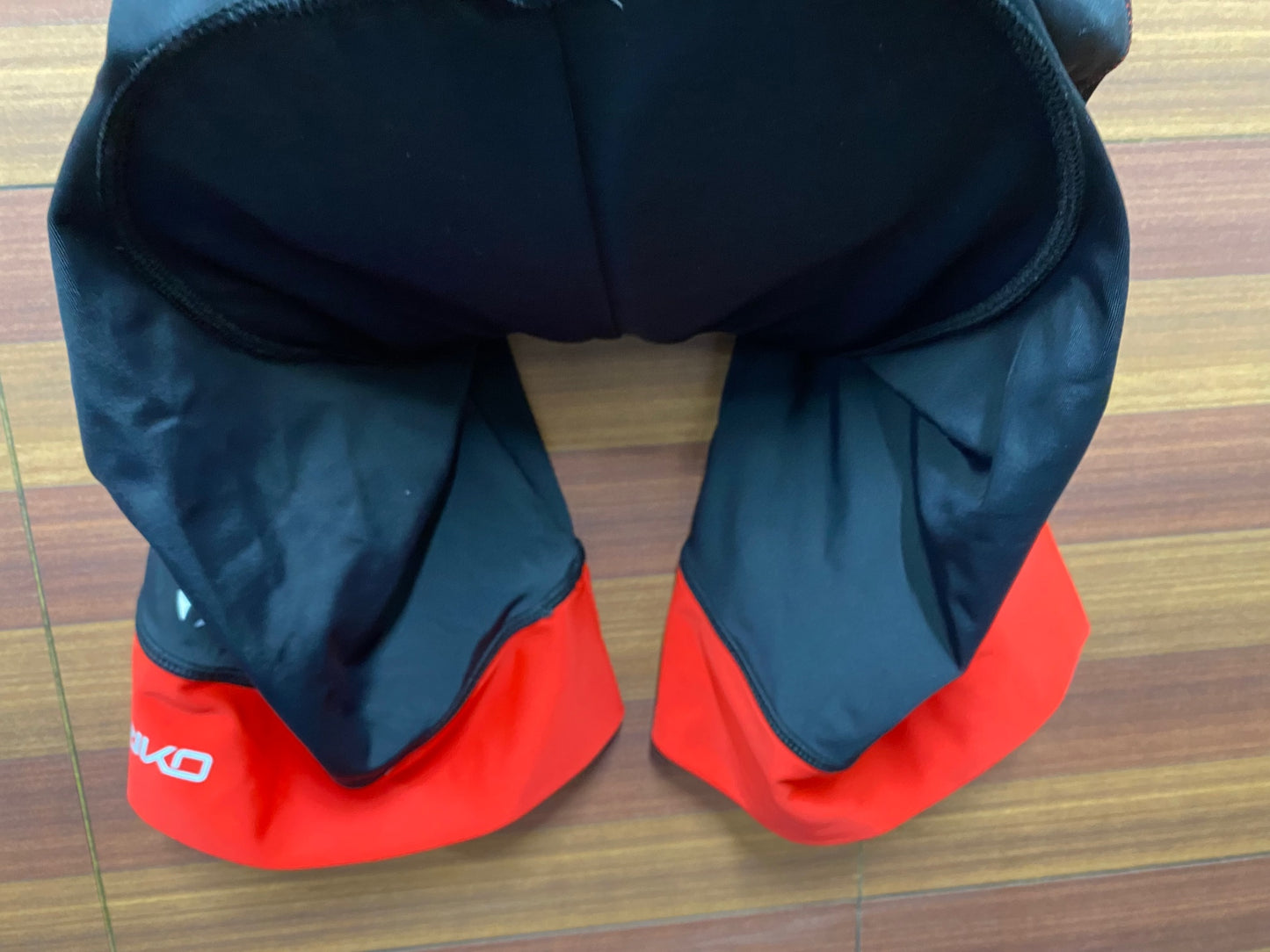 IL812 ブリコ BRIKO ビブショーツ 黒 M 擦れ ほつれ