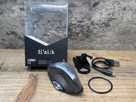 IV757 フィジーク fizik LUMO L5 テールライト