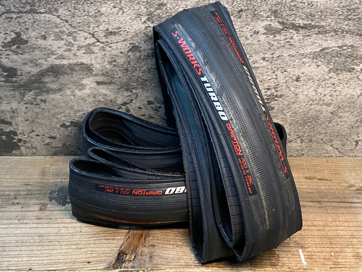 IW616 スペシャライズド SPECIALIZED S-WORKS TURBO GRIPTON 700x26C 二本セット