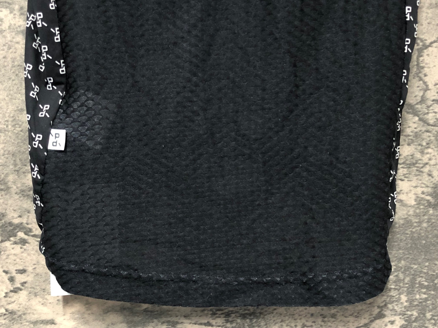 IW788 プロトンドパリ Peloton de Paris ノースリーブ べースレイヤー 黒 XS